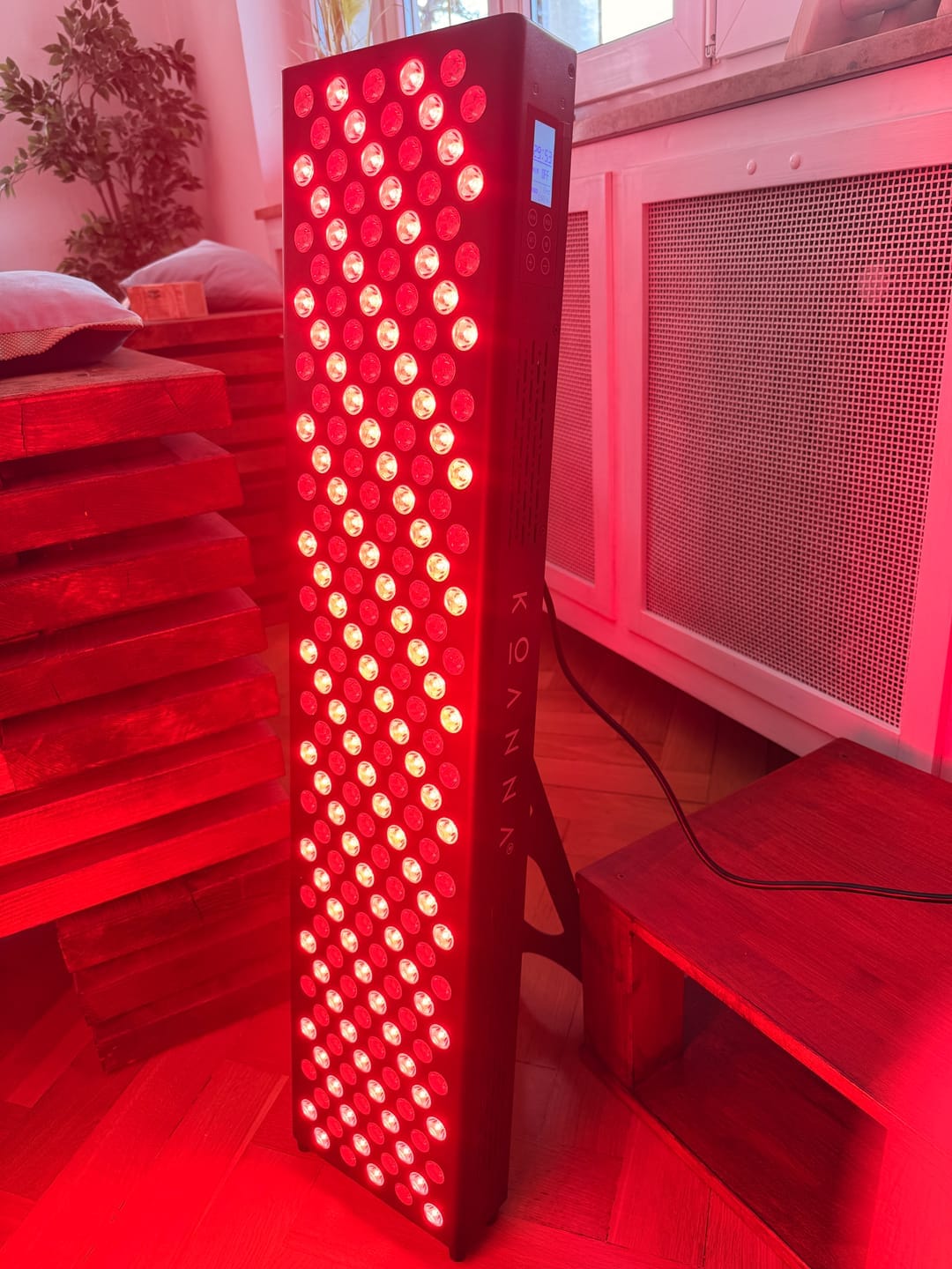 Customer photo review of Koanna® Luma1000™ – Powerful, Mid-Size Red Light Therapy Panel