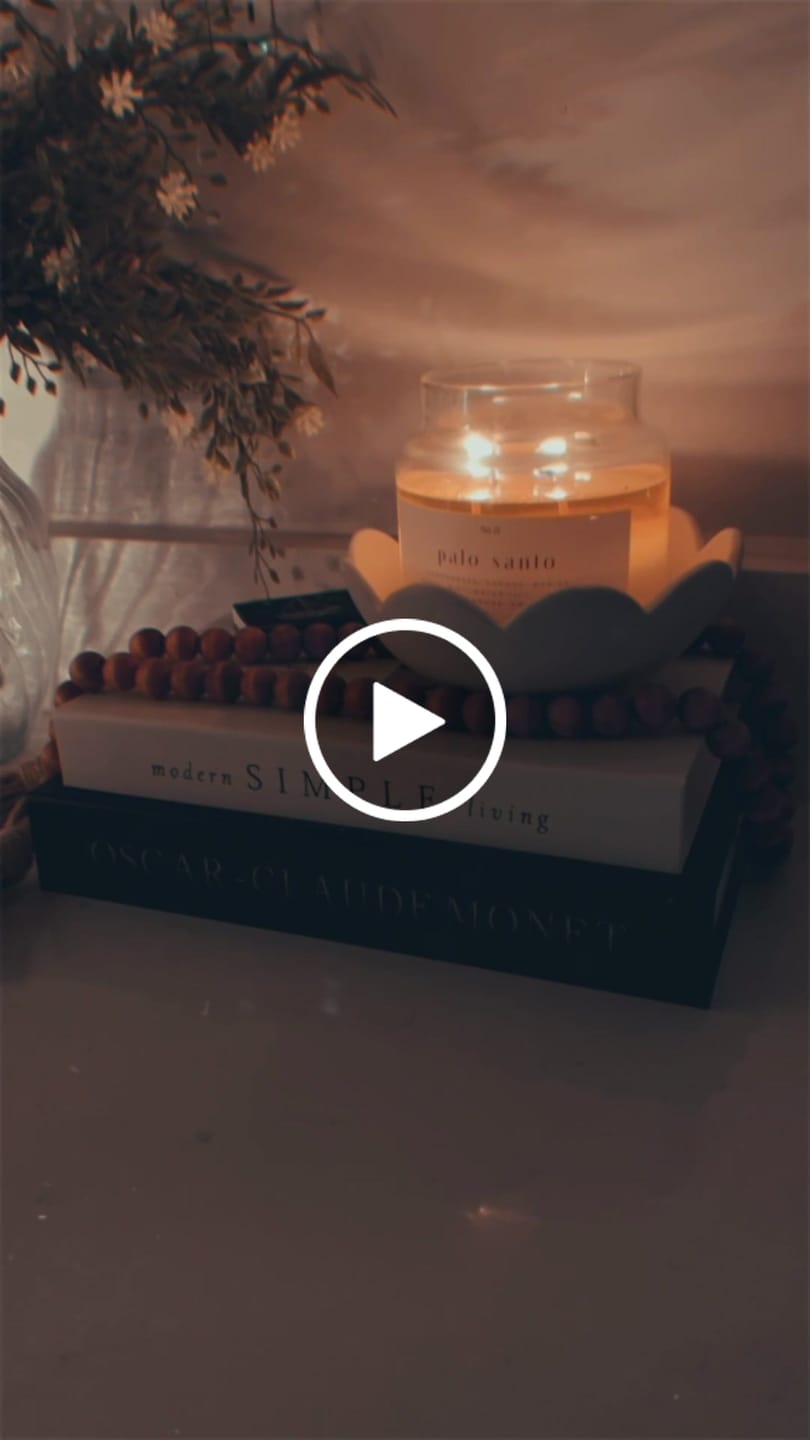 Customer video review of palo santo 22 oz glass candle