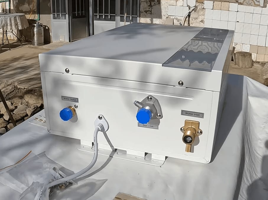Customer photo review of 16L Gas Durchlauferhitzer Innenbereich Propan Low NOx