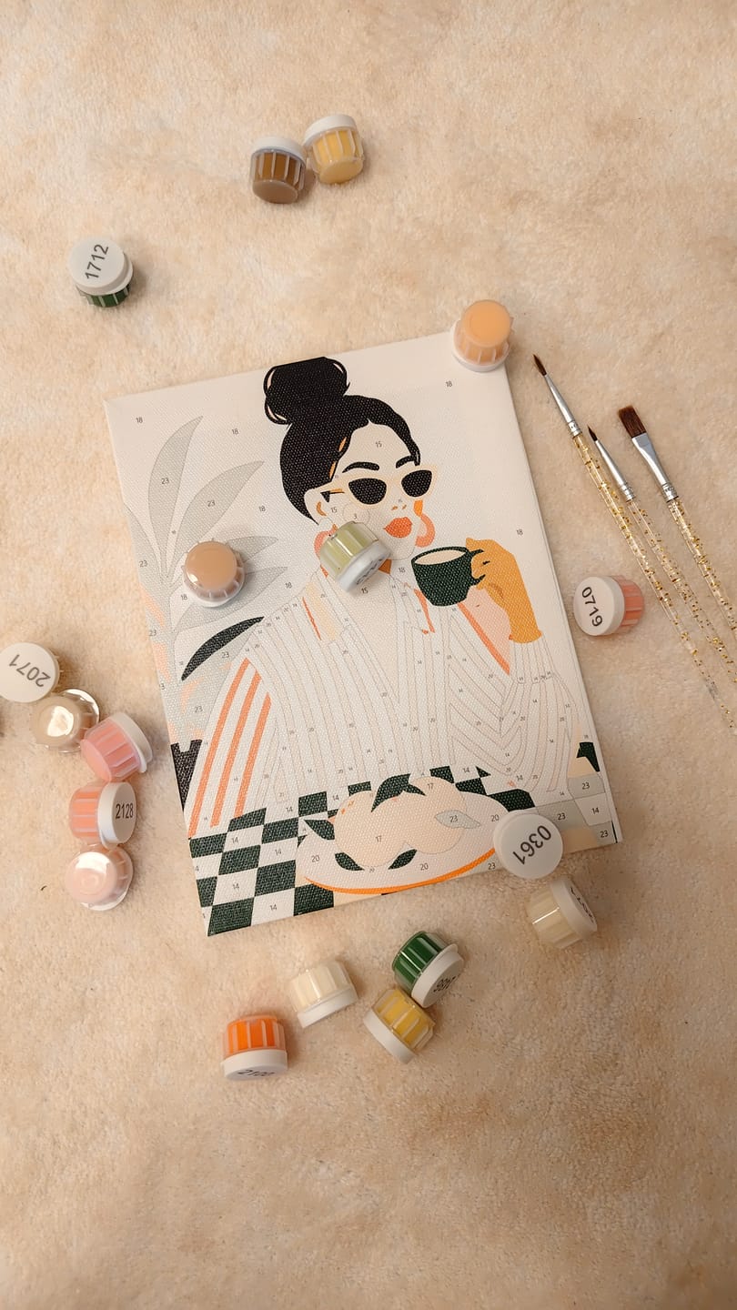 Customer photo review of 6 Mini Paintings -  Femme Forte Set