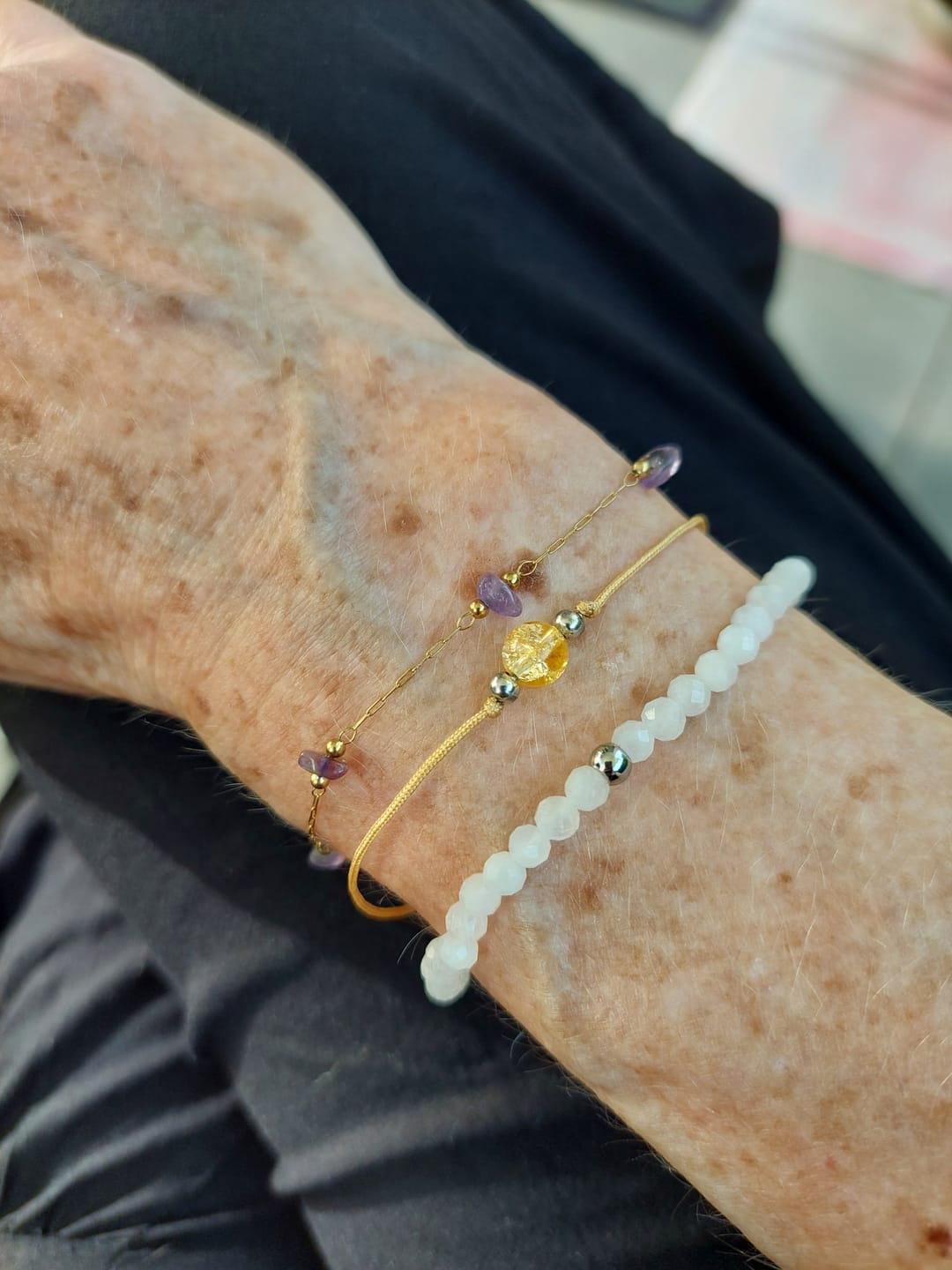 Customer photo review of Mondstein Armband - Naturperlen