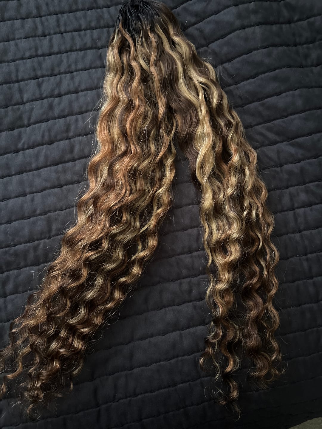 Customer photo review of #T1B/4/27/30 Mix Blend Deep Wave Crochet Human Hair
