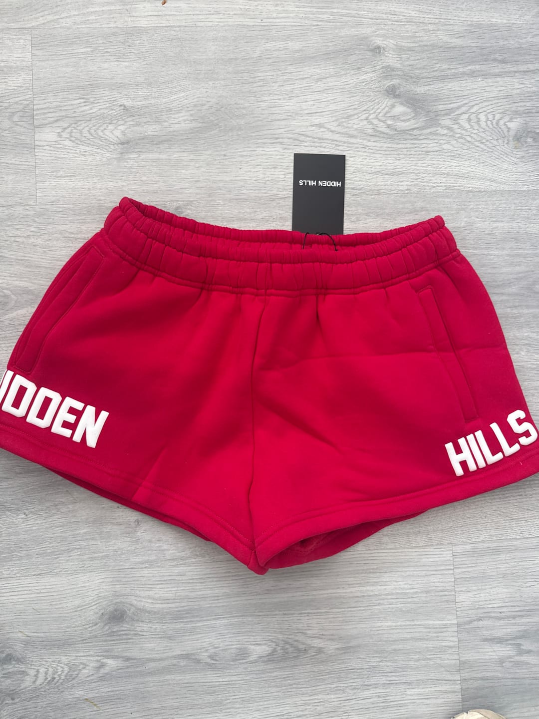 Customer photo review of GATED COMMUNITY SHORTS RASPBERRY RED