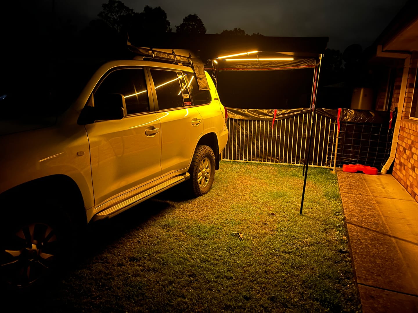 Customer photo review of OPENROAD  270 Free Standing Awning for Camping