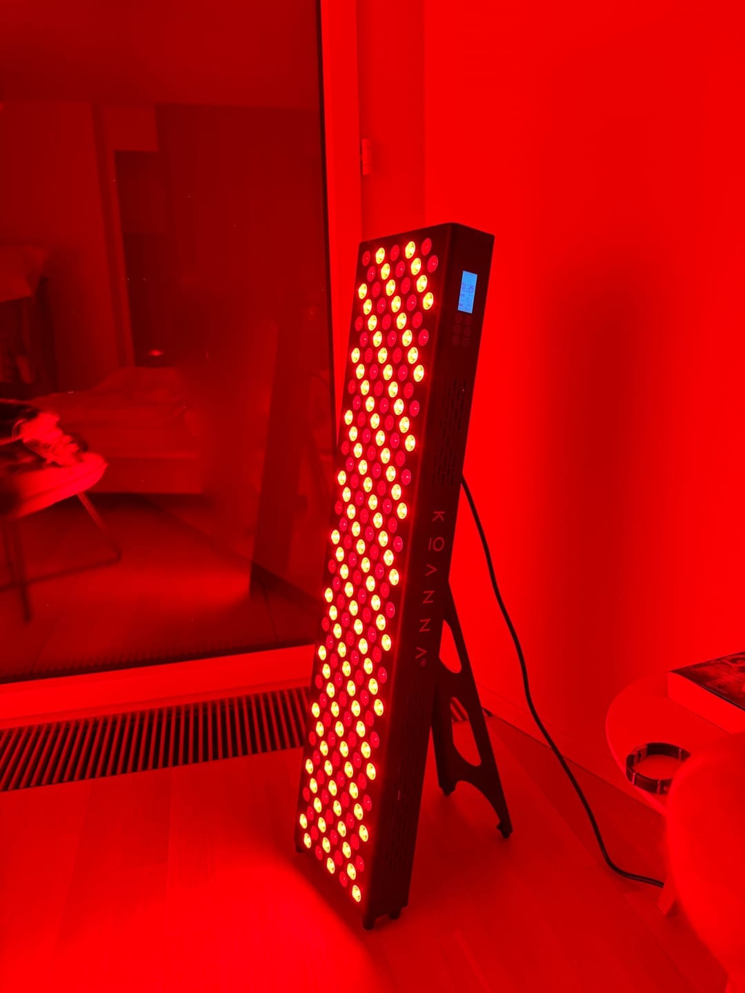 Customer photo review of Koanna® Luma1000™ – Powerful, Mid-Size Red Light Therapy Panel