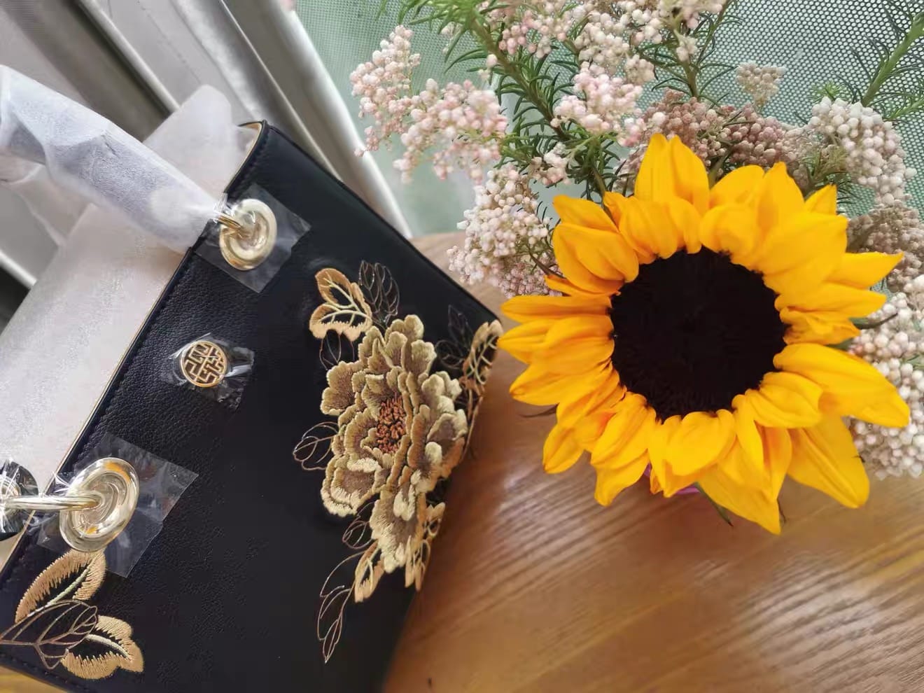 Customer photo review of Tang Red 25 Embroidered Queen Peony Tote