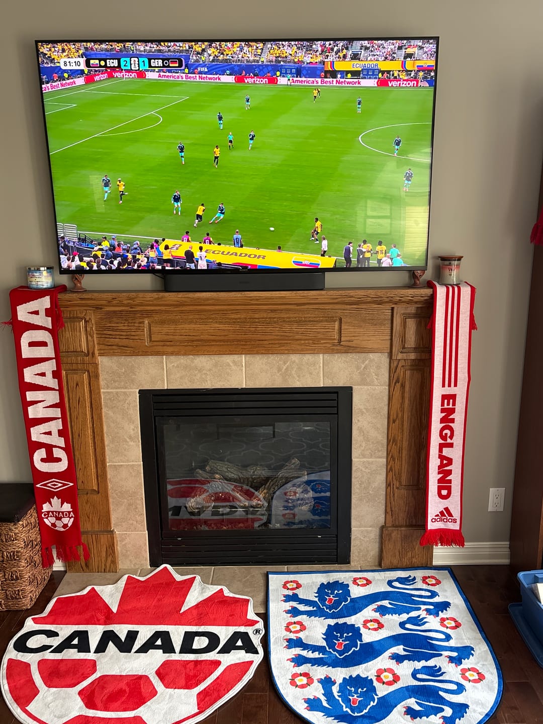 Customer photo review of England Football Logo Rug