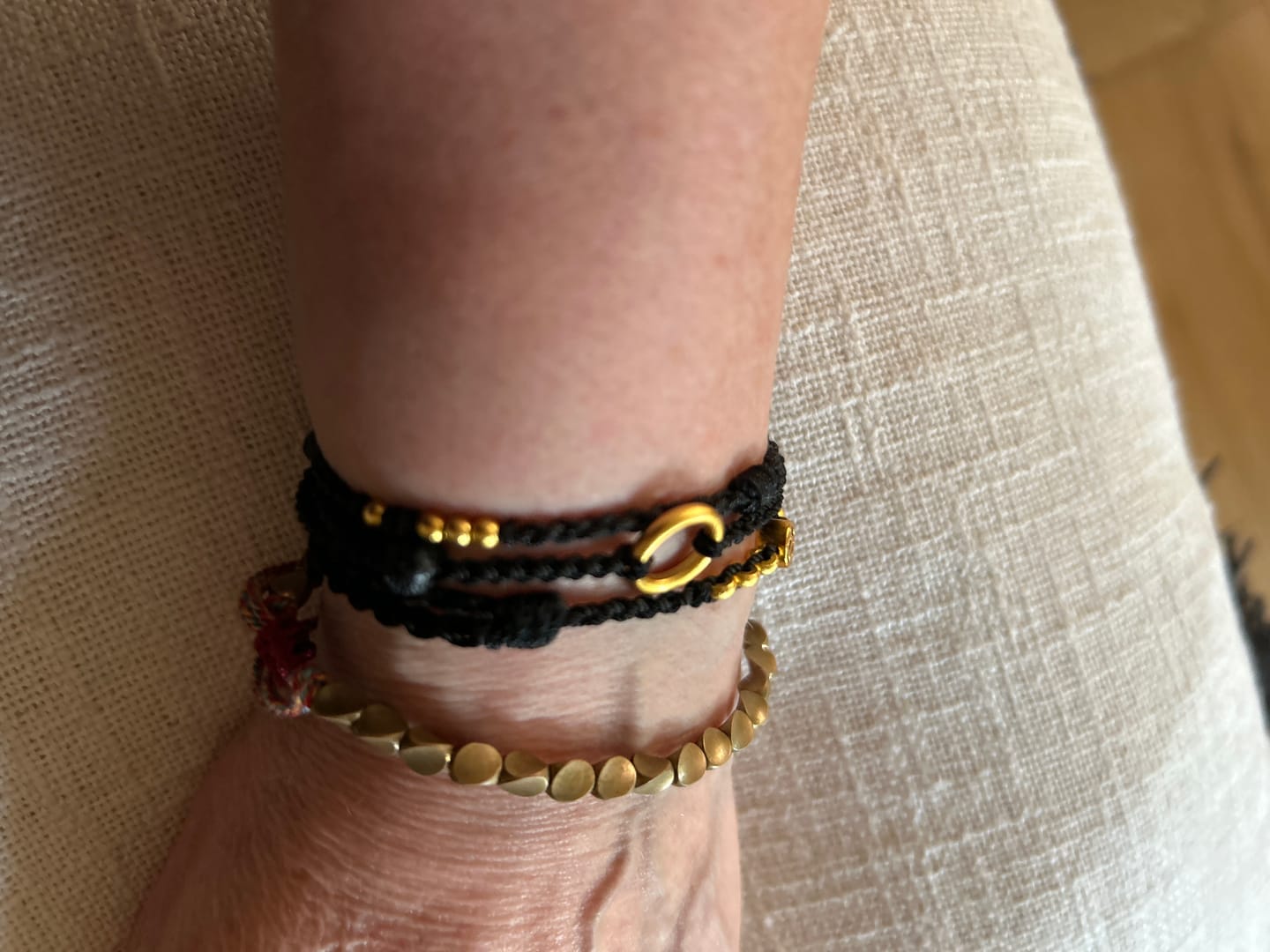 Customer photo review of Tibetisches Wunscharmband