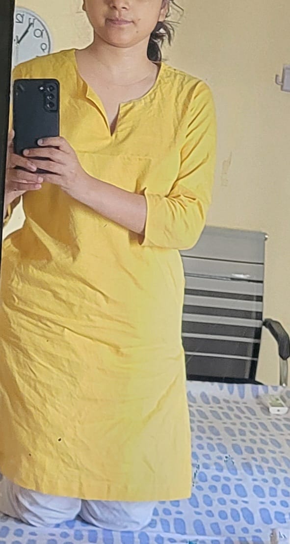 Customer photo review of Women Yellow Airy Linen Mid Thigh Length Kurta