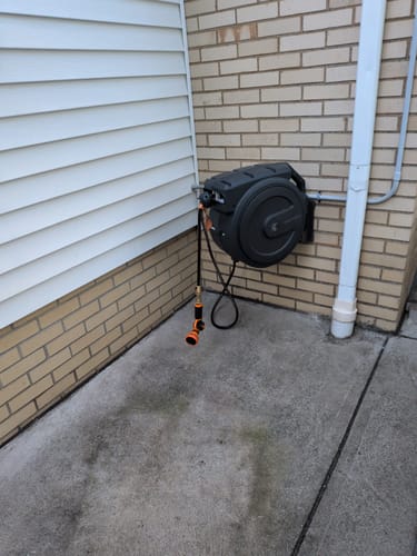 Customer photo review of Retractable Garden Hose Reel-1/2in-130ft