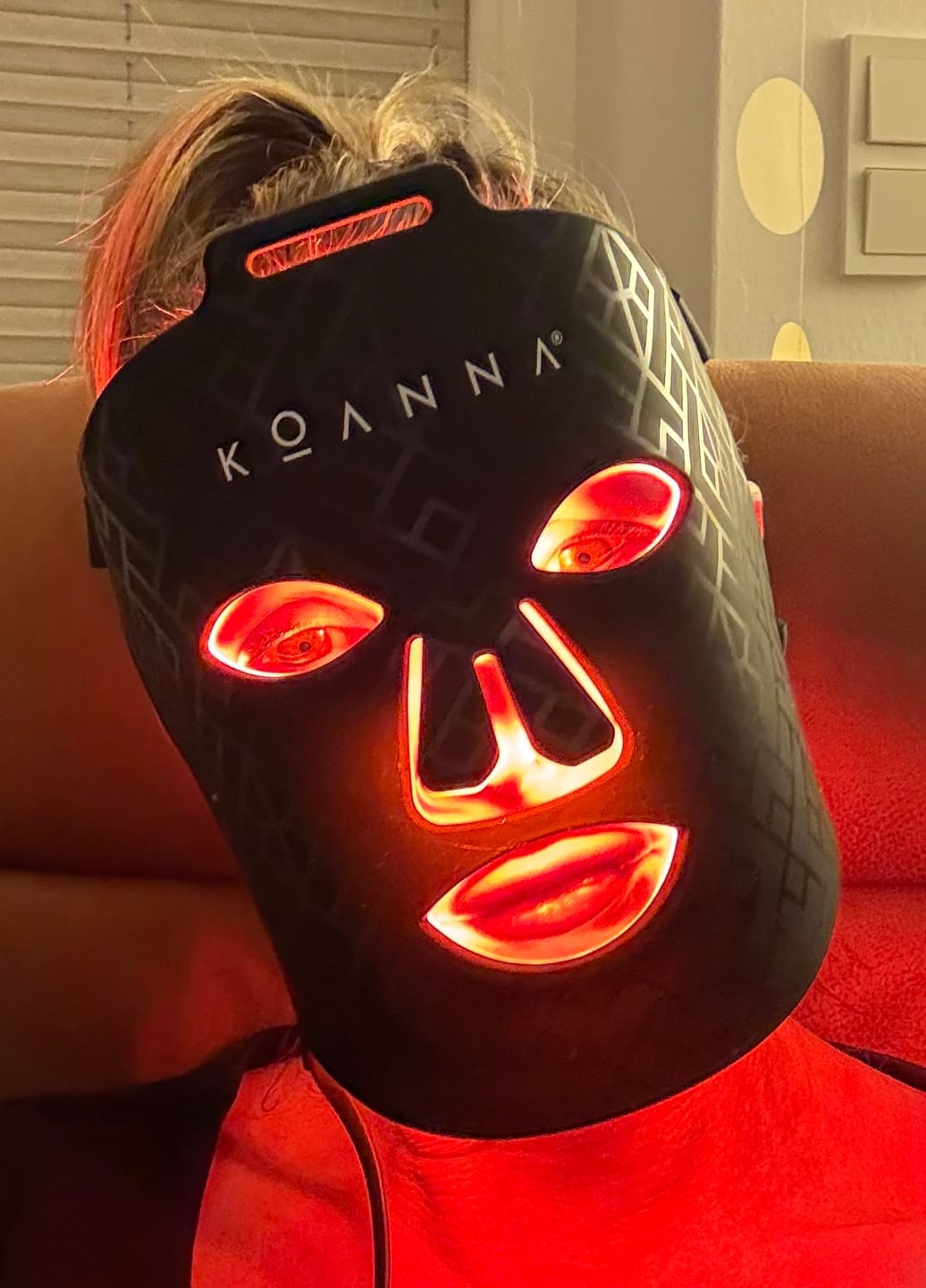 Customer photo review of Koanna® MultiGlo™ LED Light Therapy Mask