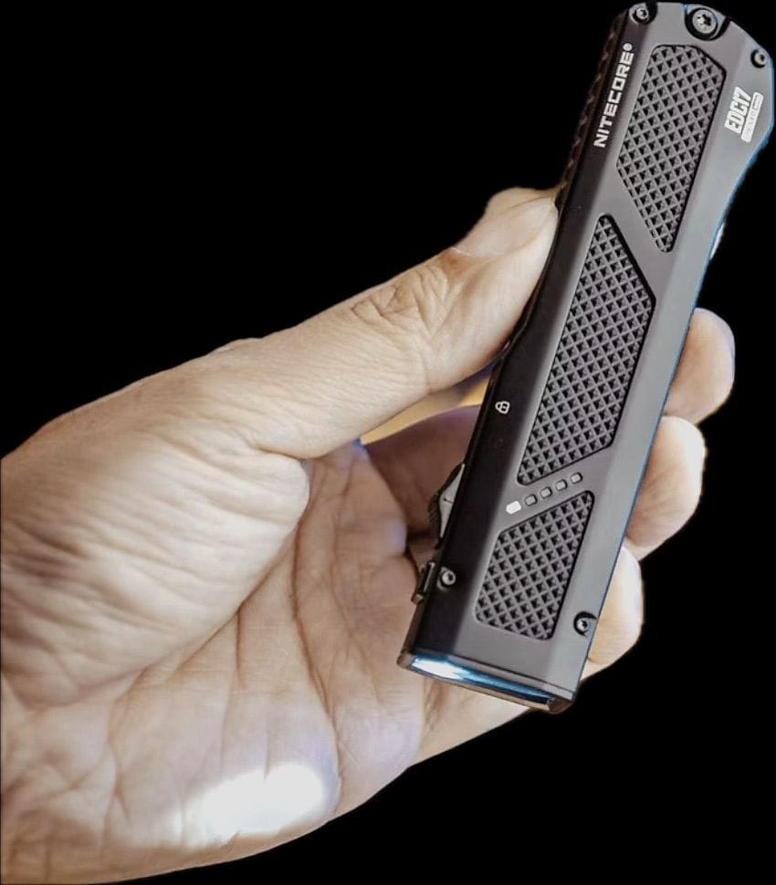 Customer photo review of EDC17 - 1500 lumens (UV+Green Laser)