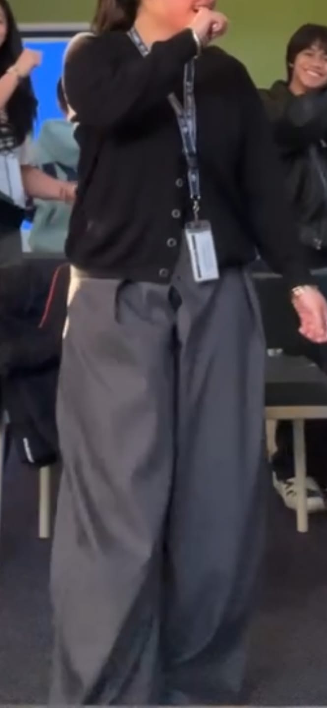 Customer photo review of Aelfric Eden Asymmetric Button Baggy Barrel Pants