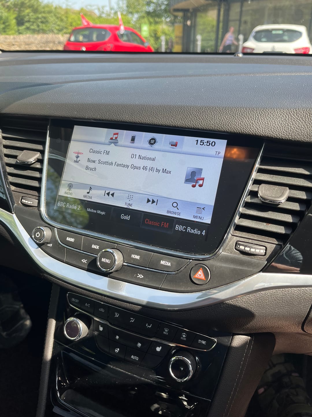 Customer photo review of Vauxhall Opel Astra 2016 to 2019 Replacement screen Navi 900