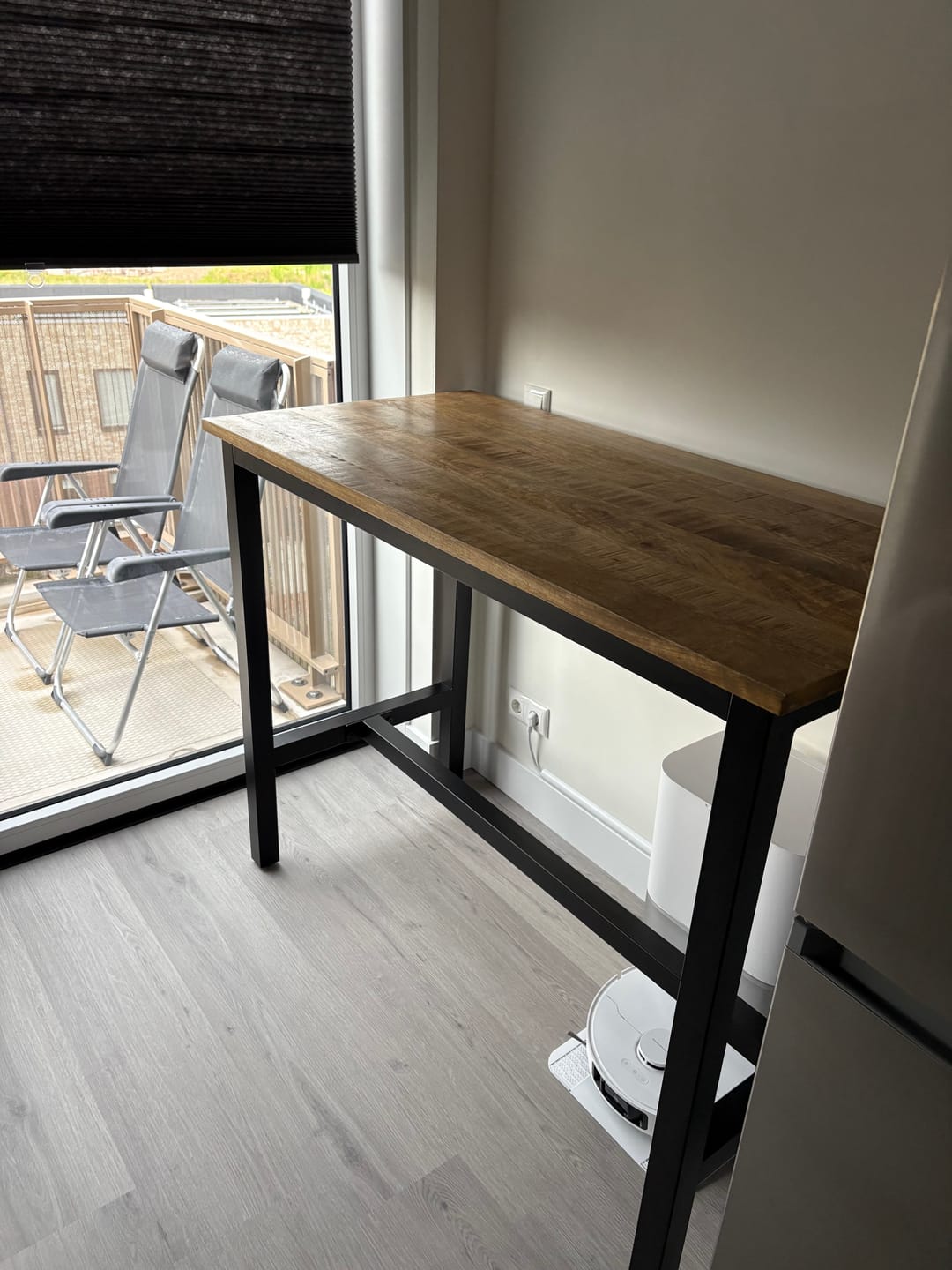 Customer photo review of Bartafel Industrieel | Boomstam bartafels | 135x65x105cm