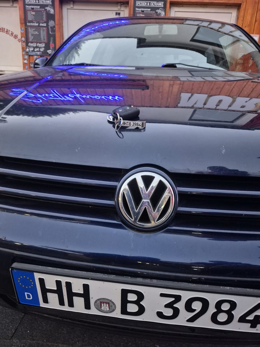 Customer photo review of Kennzeichen Schlüsselanhänger mit Flaschenöffner – Mini Nummernschild Metall