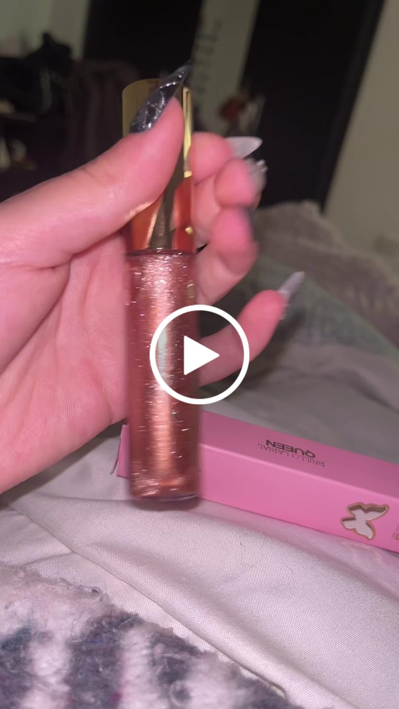 Customer video review of Gloss Muakk x Yess Queen