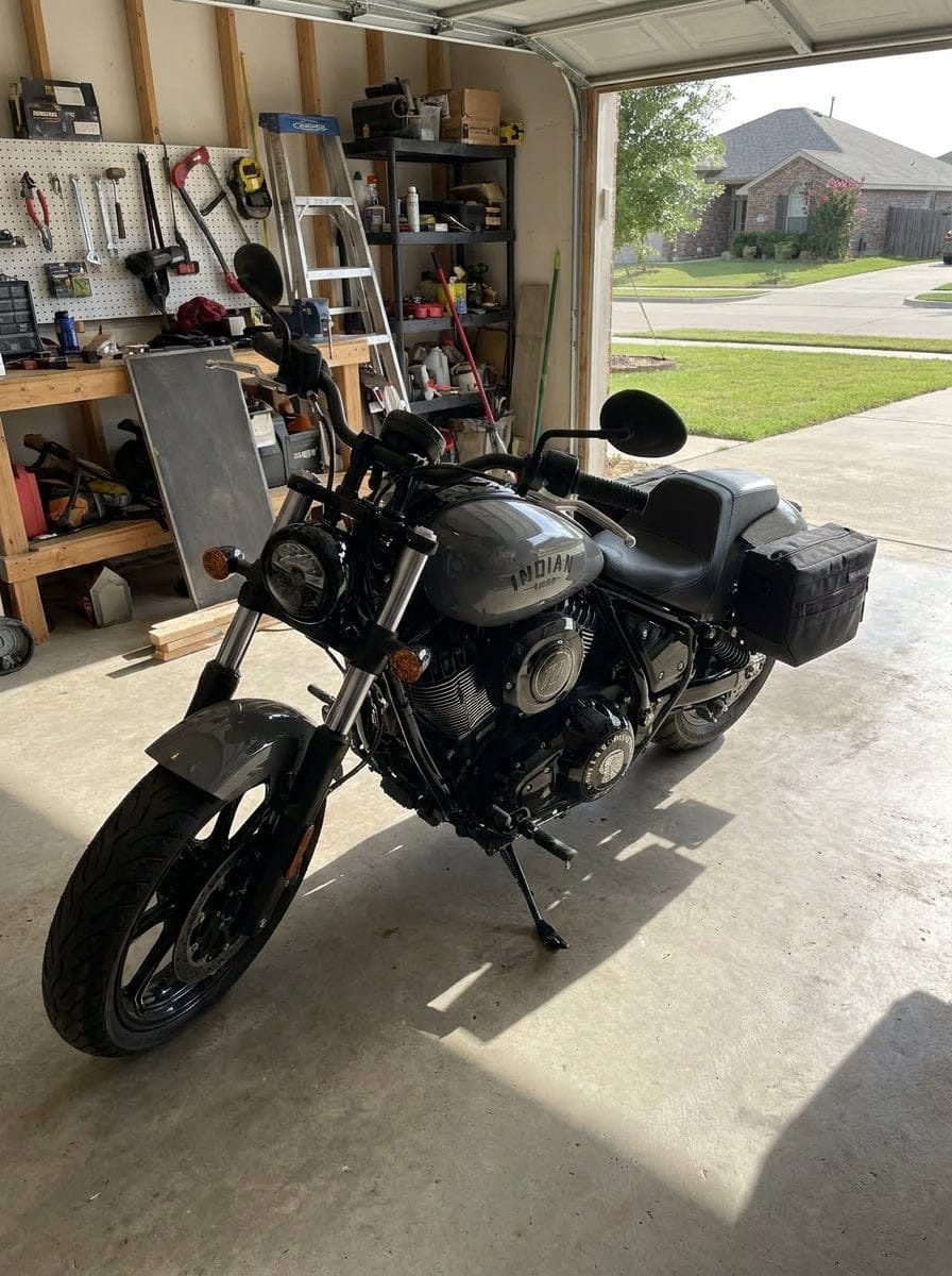 Customer photo review of 18L - Patriot Medium Indian Chief Darkhorse Throw Over Saddlebags