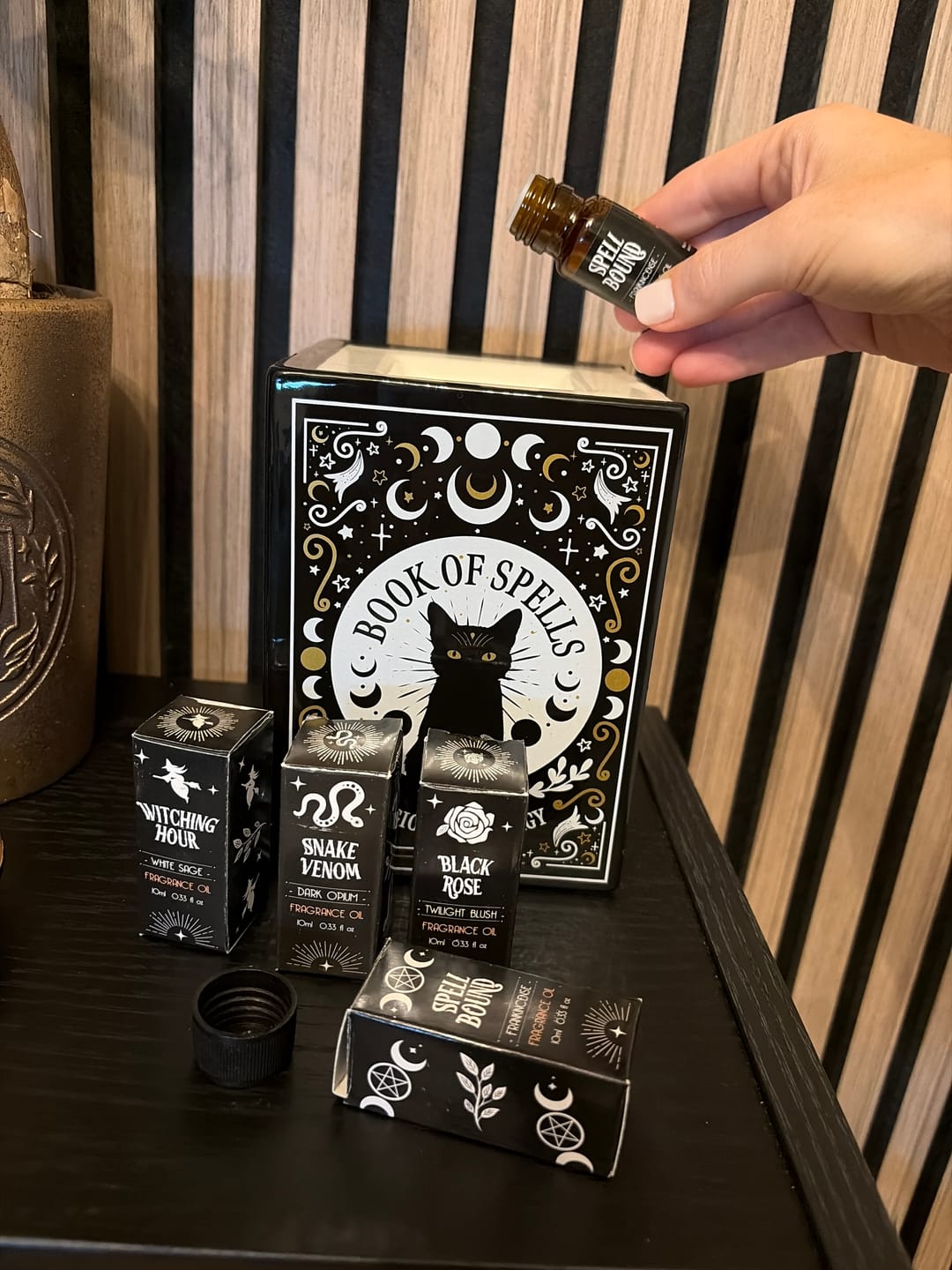 Customer photo review of Magische Ritualöle – Mystisch-romantische Düfte in 4 Varianten