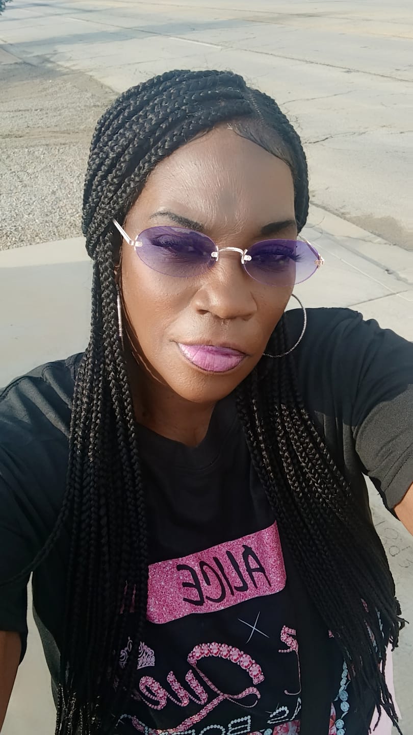 Customer photo review of June Queen