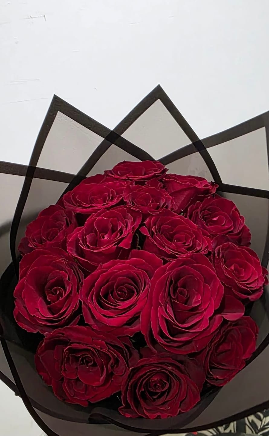Customer photo review of Red Roses Bouquet | 15 Stems | Black Wrap