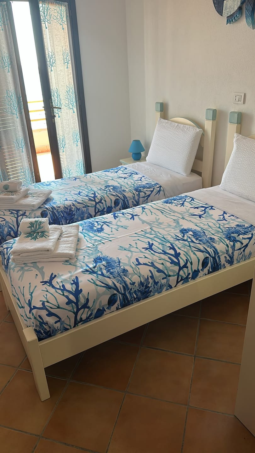 Customer photo review of Copriletto Estivo, Coperta Leggera, Lenzuola Copriletto, Corallo Blu