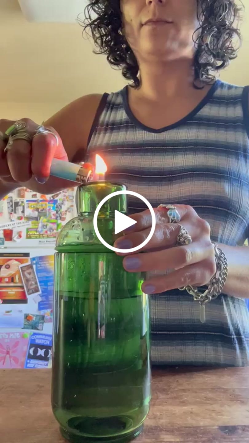 Customer video review of Vesper Gravity Bong