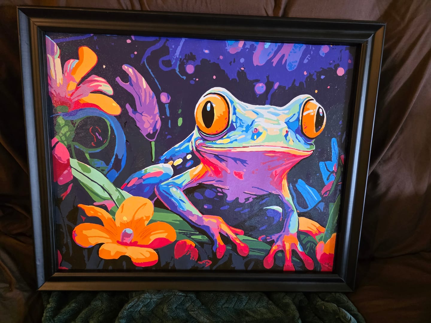 Customer photo review of Vibrant Frog