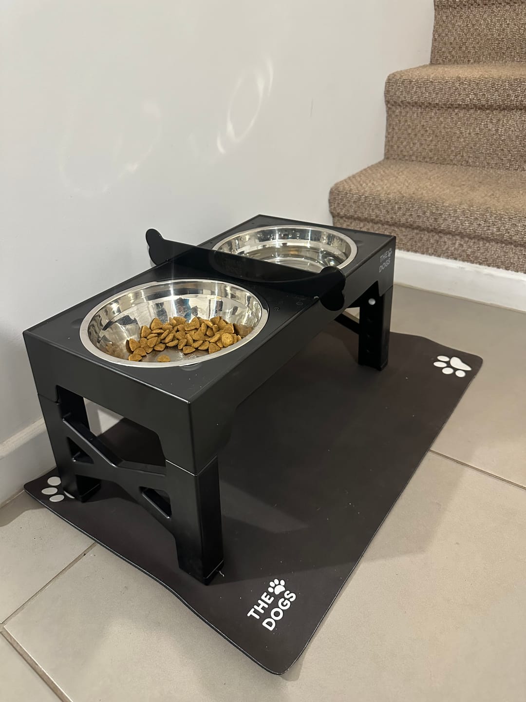 Customer photo review of Comedero Elevado THE DOGS Postura correcta en cada comida