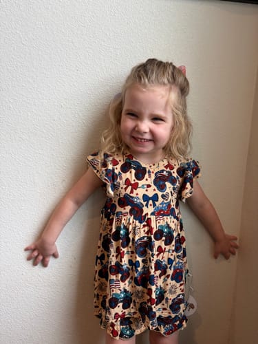Customer photo review of Red, White and Cute Ruffle Sleeve Shirt and Ruffle Short Set