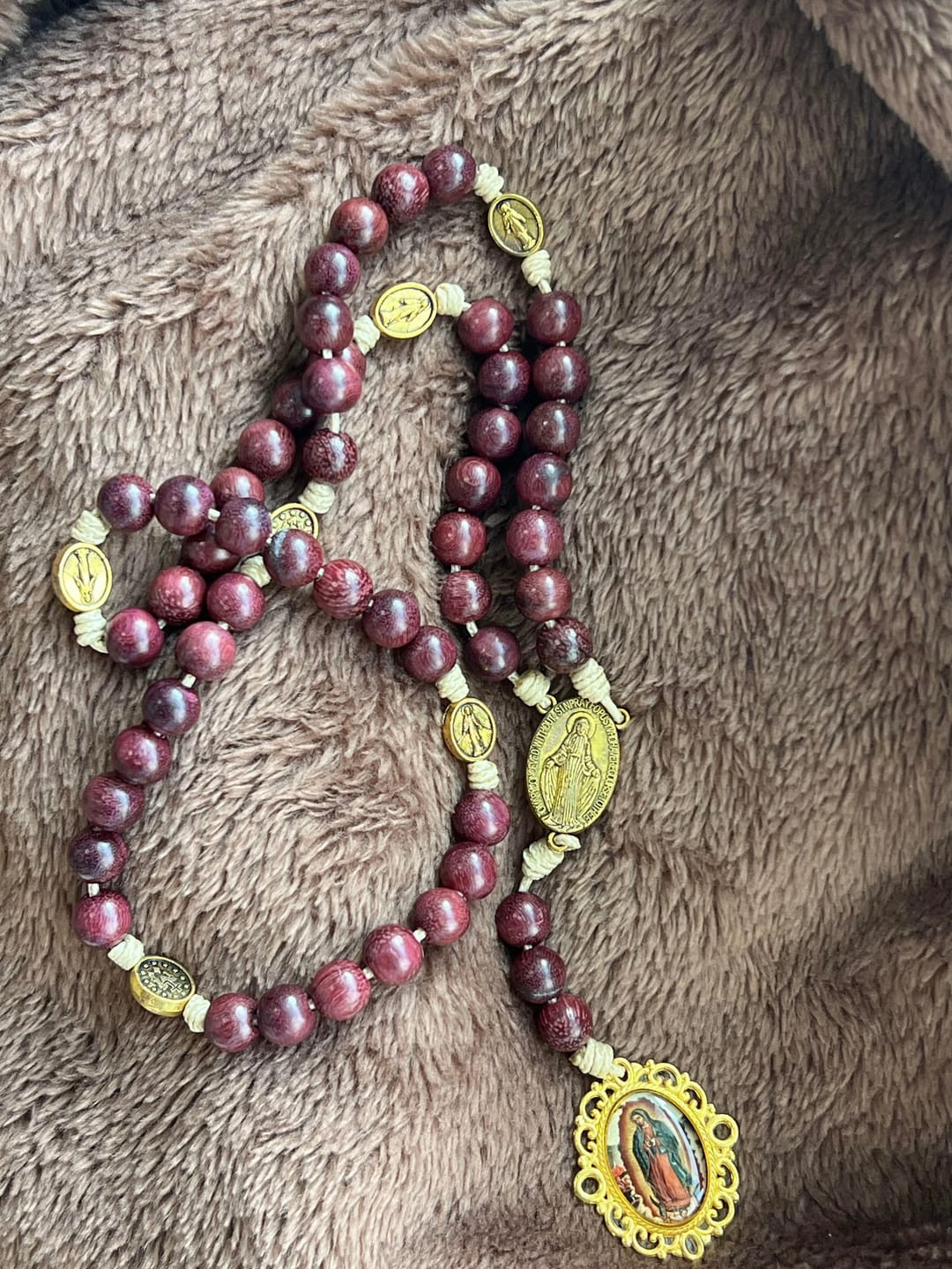 Customer photo review of SolaceBeads Purpleheart Wood Our Lady of Seven Sorrows Rosary Chaplets