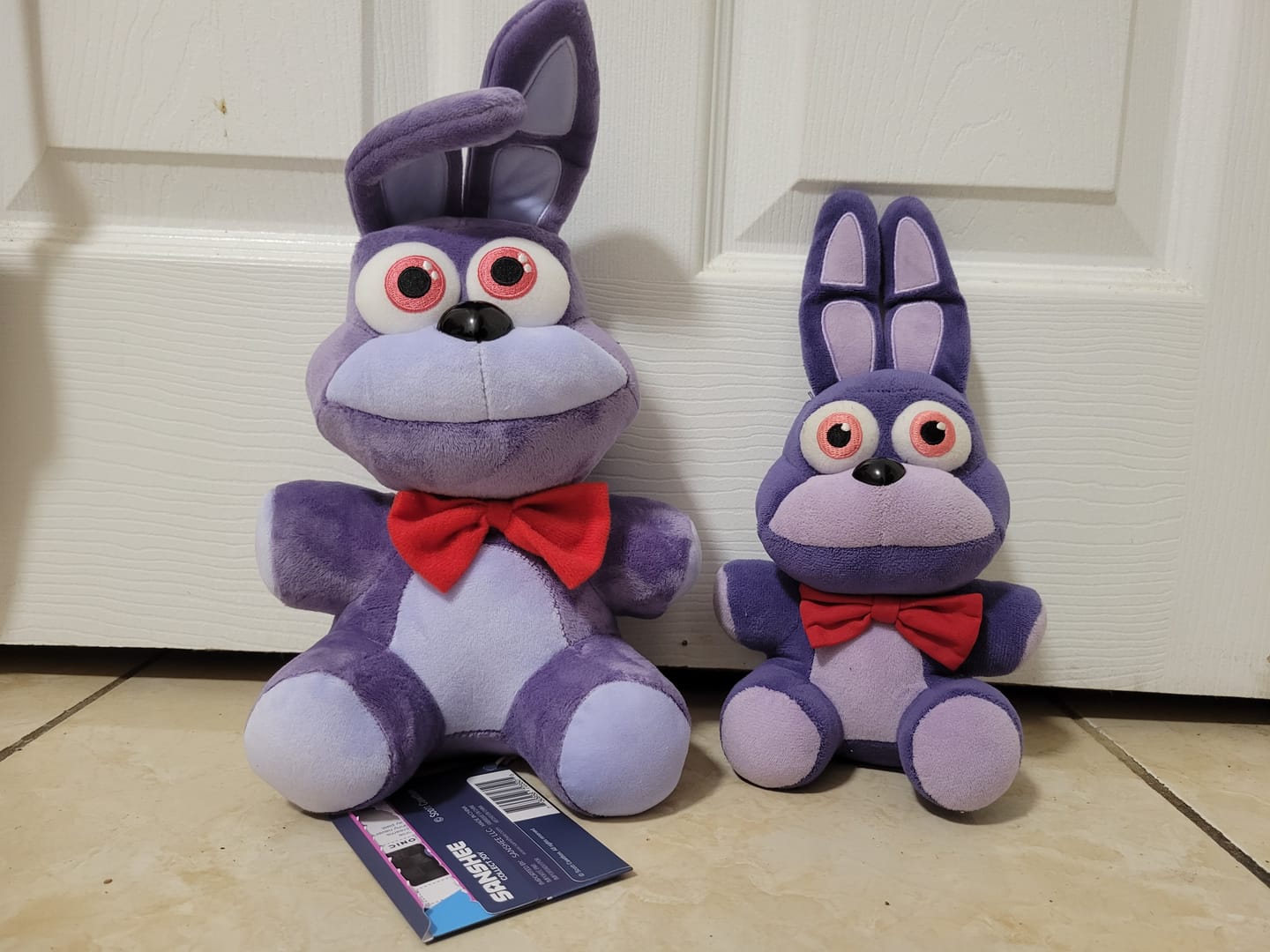Customer photo review of Five Nights at Freddy's - Bonnie Collector's Plush
