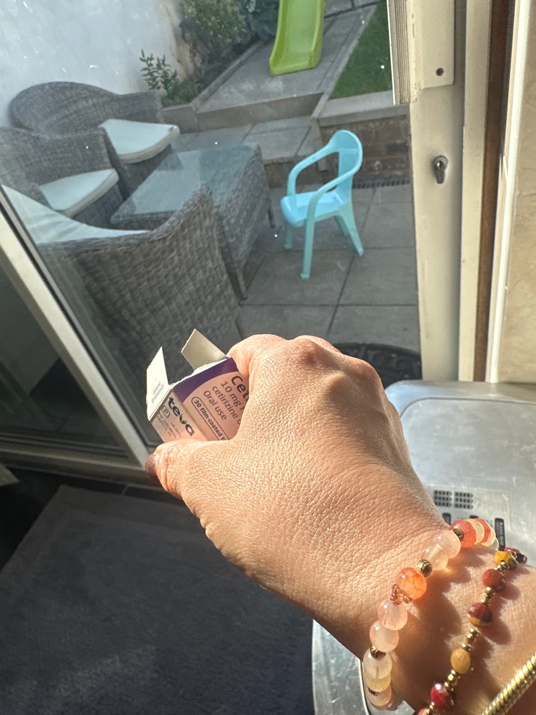 Customer photo review of Glowxie Moisturising Gloves Gel Lined