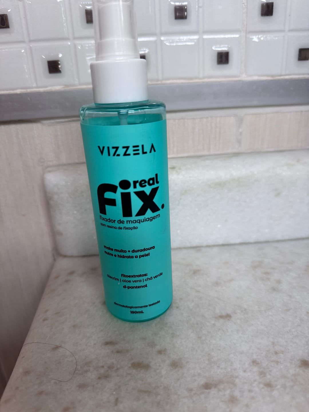 Customer photo review of Fixador de Maquiagem Real Fix - Vizzela