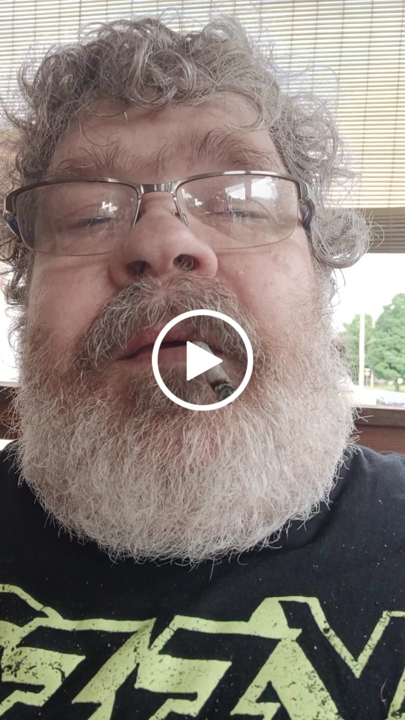 Customer video review of Gelato Cake - 28 Grams - Hybrid