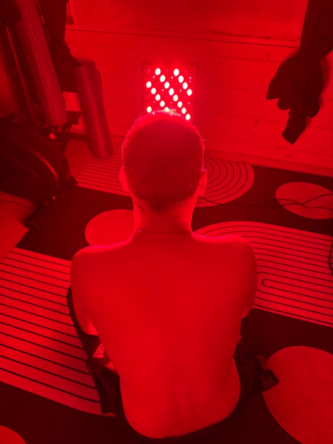 Customer photo review of Koanna® Luma1000™ – Powerful, Mid-Size Red Light Therapy Panel