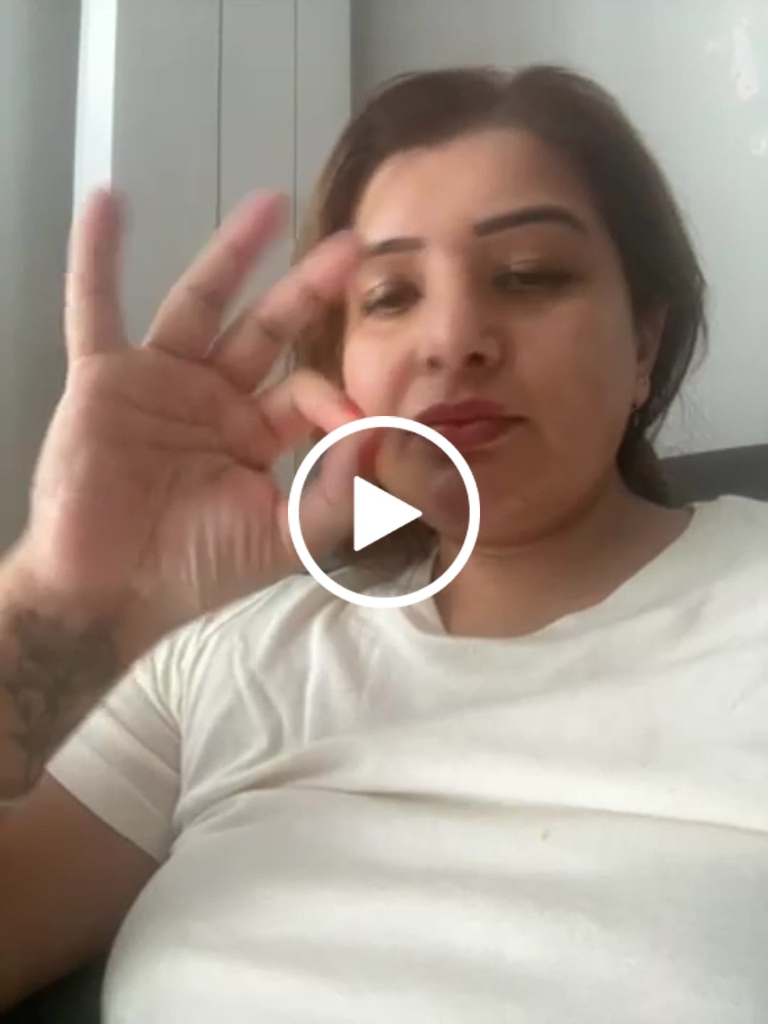 Customer video review of Li Pigments Li-FT Pigment Lightening Solution 15ml