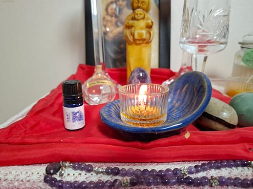 Customer photo review of True Egyptian Blue Lotus Oil 5 mL | Cold-Pressed