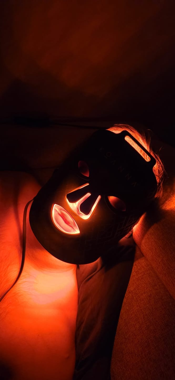 Customer photo review of Koanna® MultiGlo™ LED Light Therapy Mask