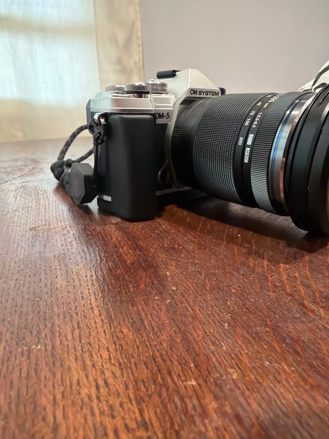 Customer photo review of Olympus OM5 Grip Wood YW Design