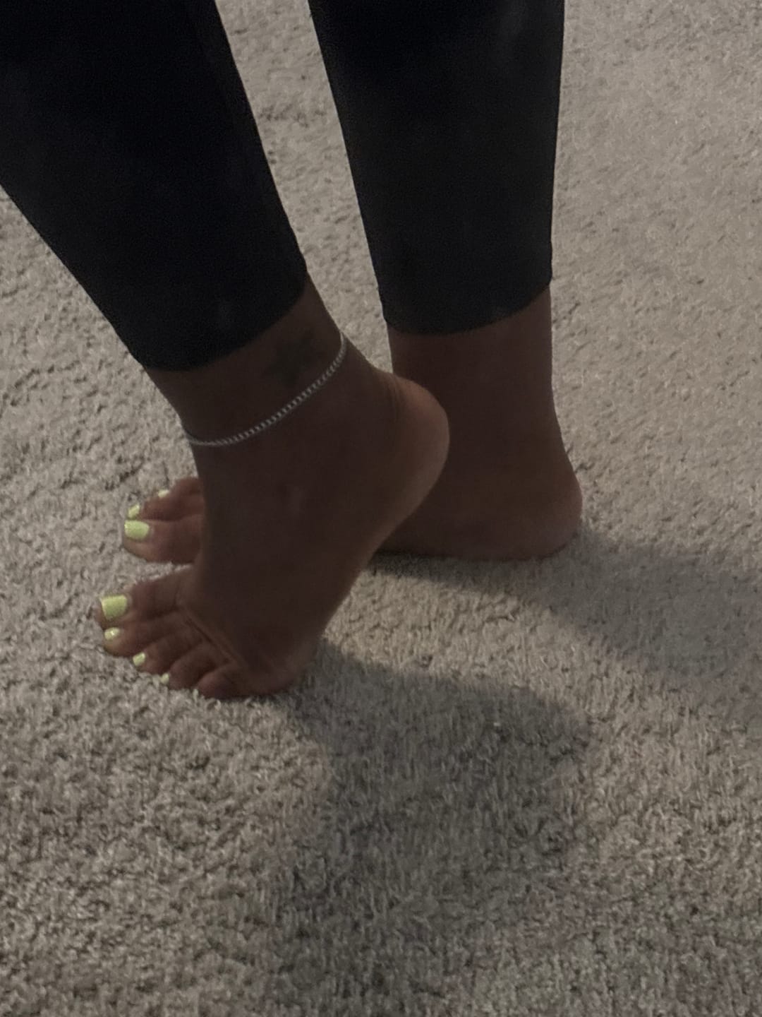 Customer photo review of Cuban Link Anklet - 3mm