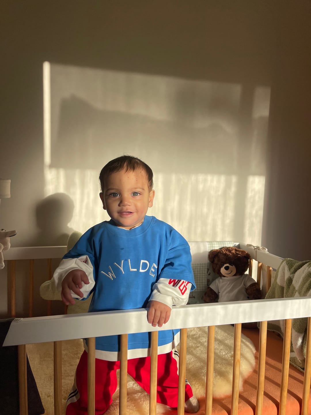Customer photo review of Roar L/S layer tee