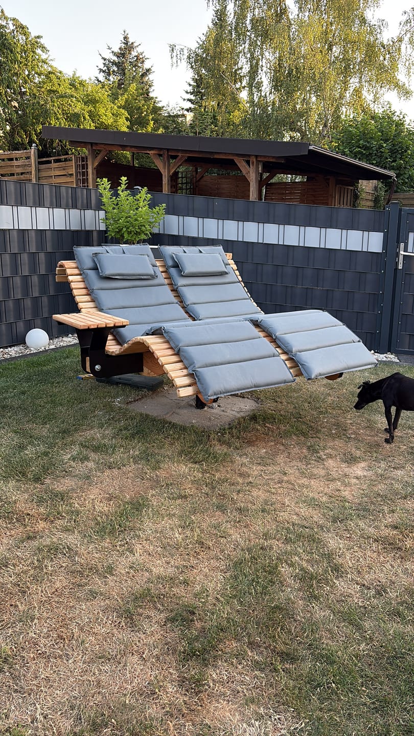 Customer photo review of Himmelsliege Schwungliege  ,,Schliersee" Relaxliege aus Lärchenholz