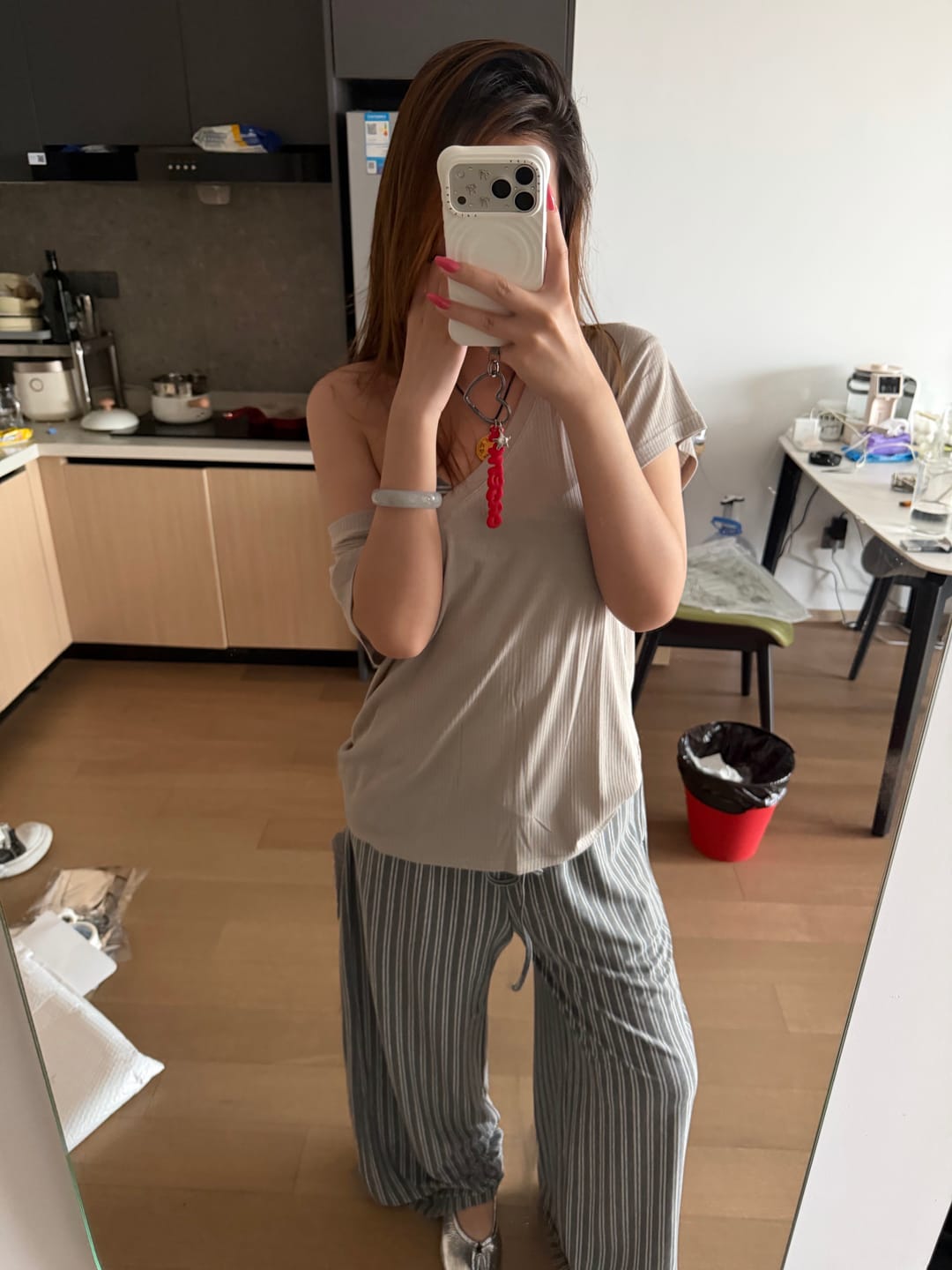 Customer photo review of Rase le sol Striped Halter Bra and Relaxed Draped Lounge Pants Set