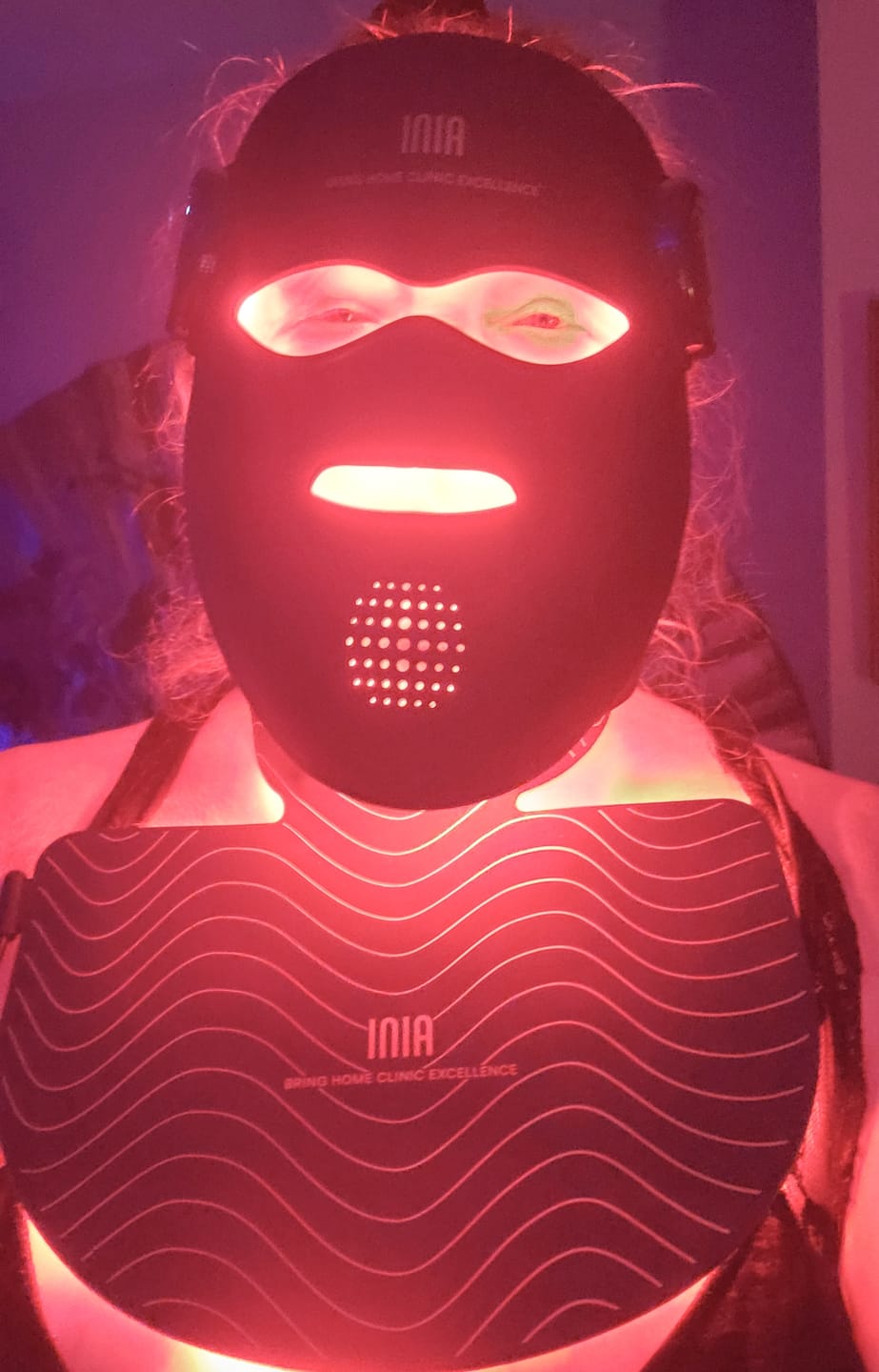Customer photo review of INIA GLOW 4D Face & Neck Pro Kit