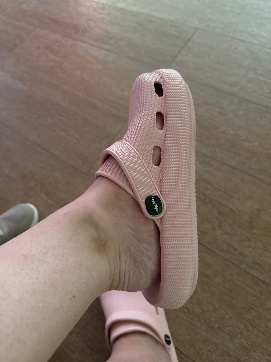Customer photo review of HappyClogs Original