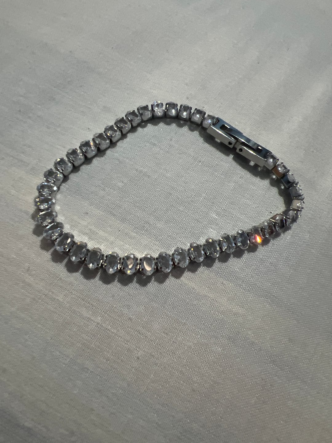 Customer photo review of Pulsera Lucy Plata Zirconia