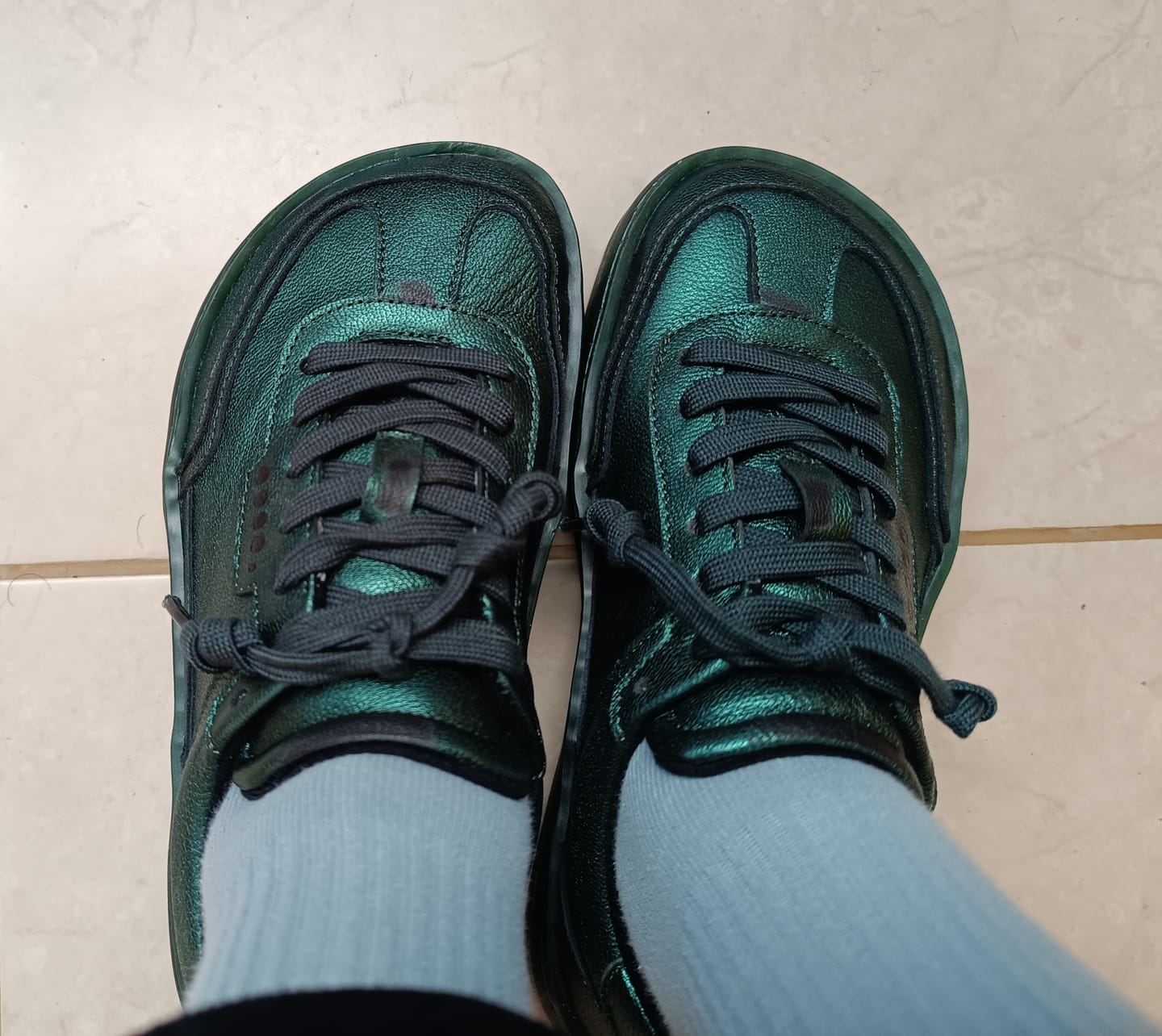 Customer photo review of Soho Metal Green