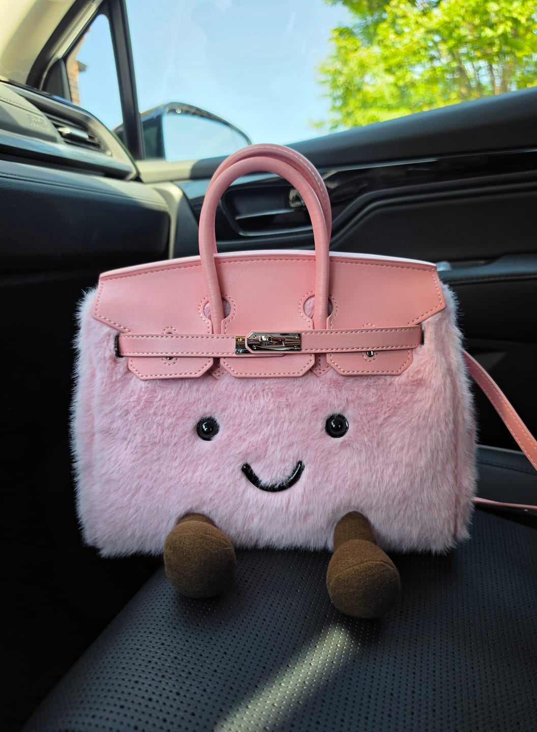 Customer photo review of The Jellykin Fluffy Bag