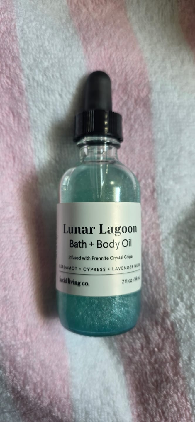 Customer photo review of Lunar Lagoon Bath & Body Oil
